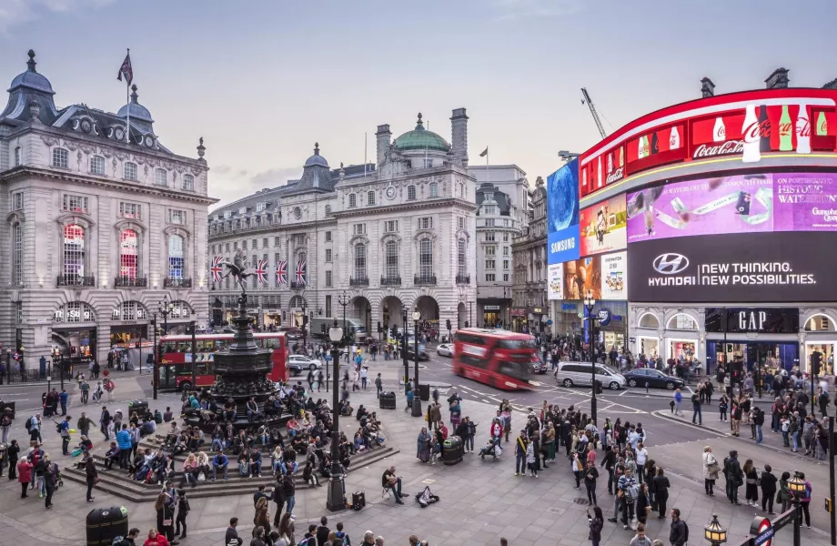 Piccadilly Square